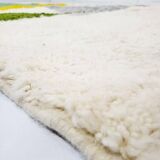 Off-white Moroccan rug with colorful patterns, 250cm x 150cm