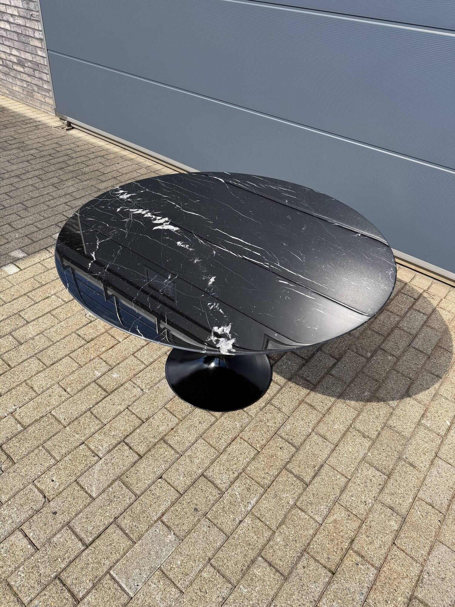 Original Knoll Tulip dining table (152cm) Nero Marquina glossy LIKE NEW!!
