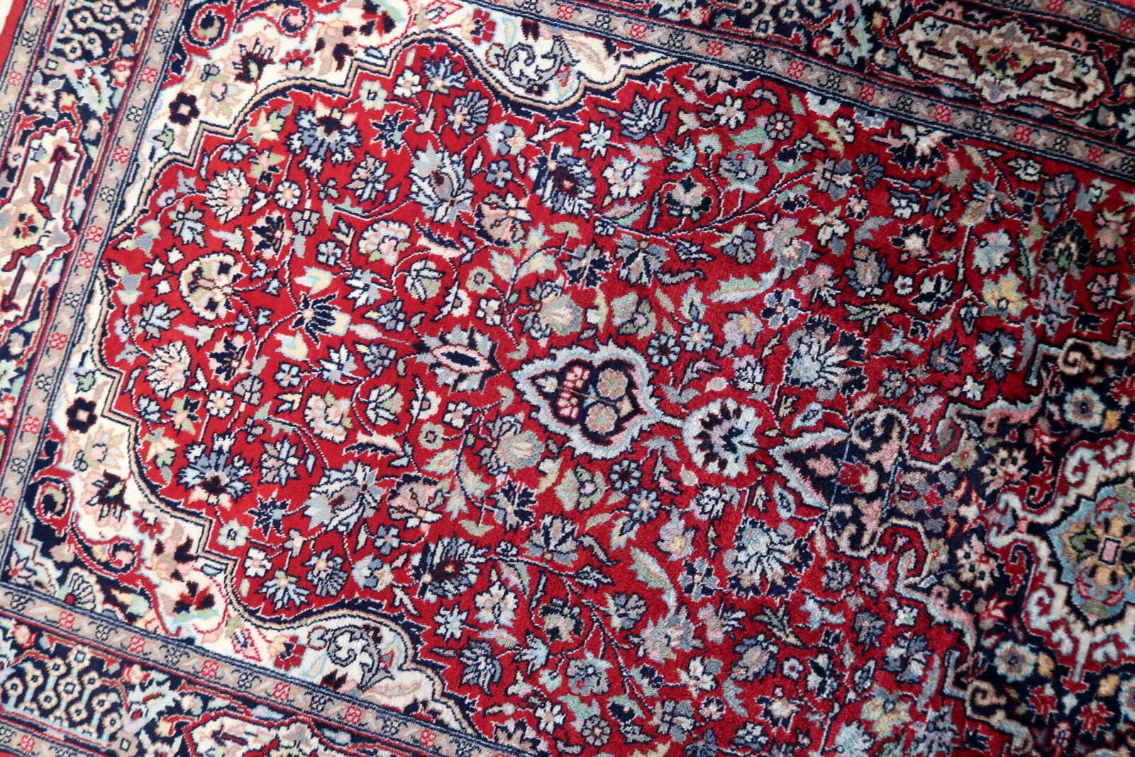 Tapis persan Kashan vintage fait main 76 cm x 179 cm, années 1960