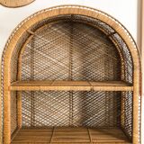 Sublime wicker shelf