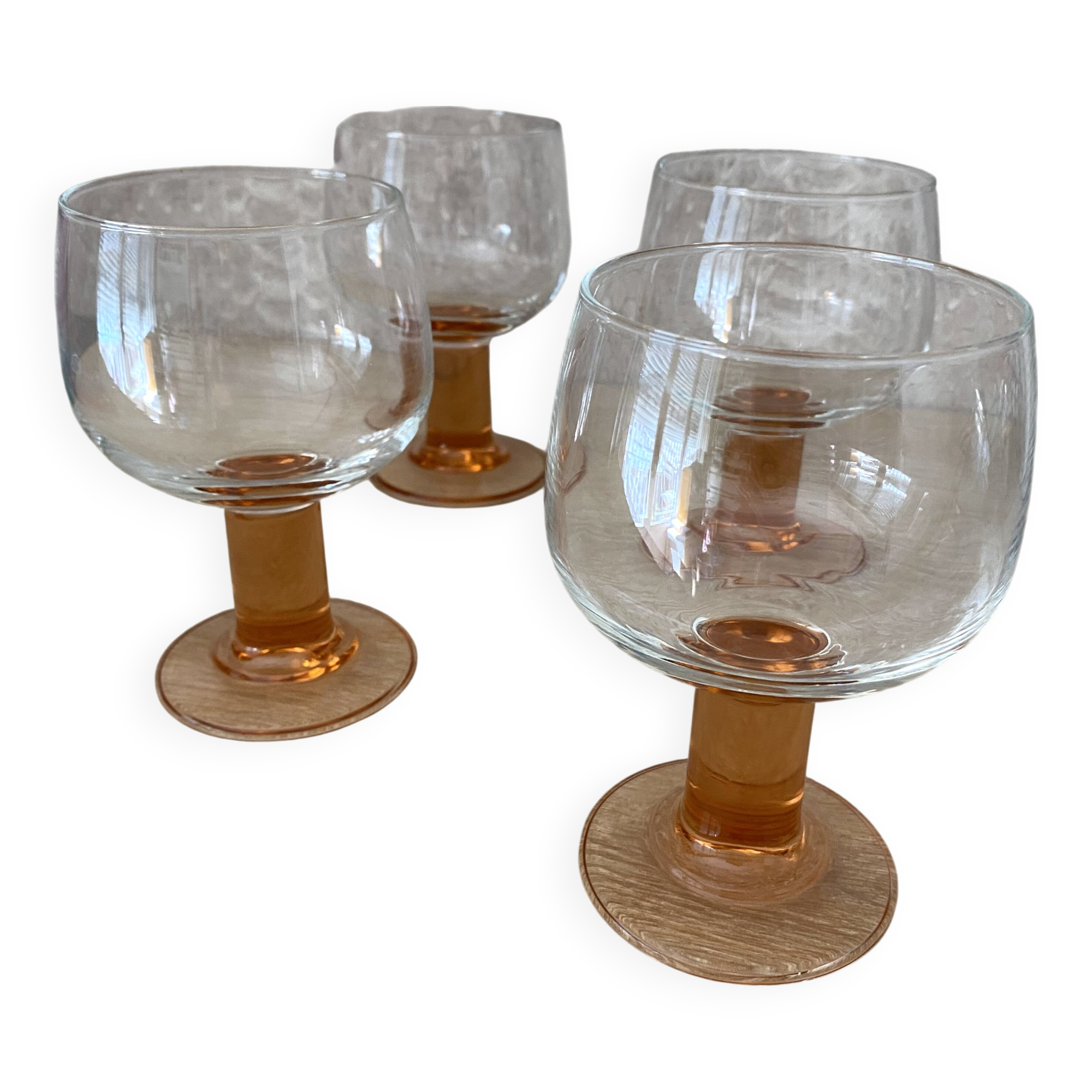 set of 4 new Luminarc stemmed glasses / Arques glassworks