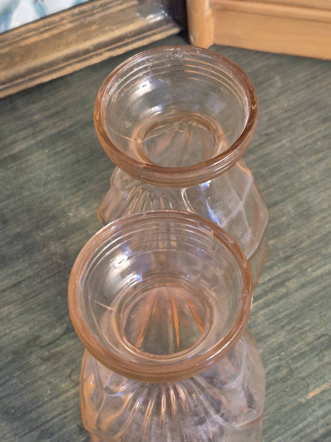 Bulb vases