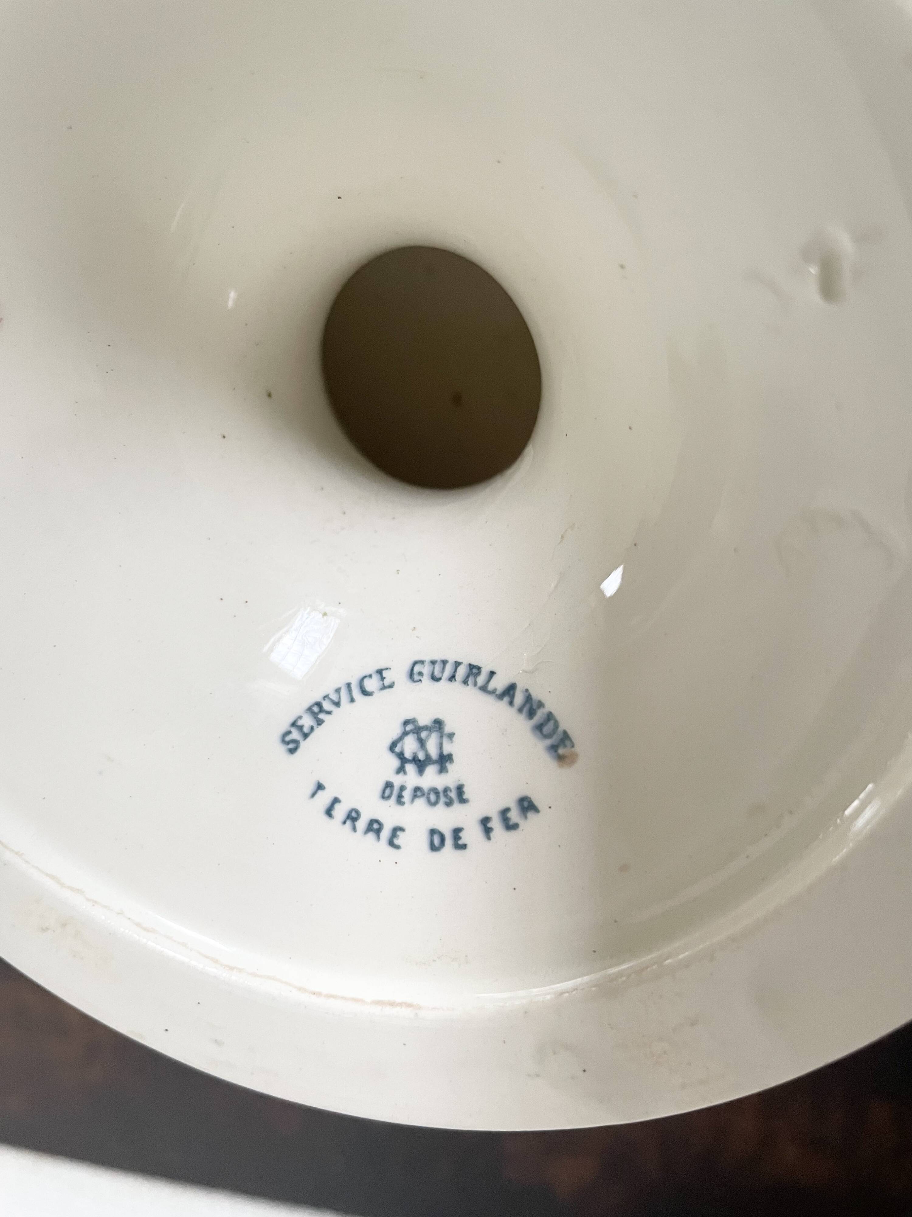 Iron earth fruit bowl, garland model