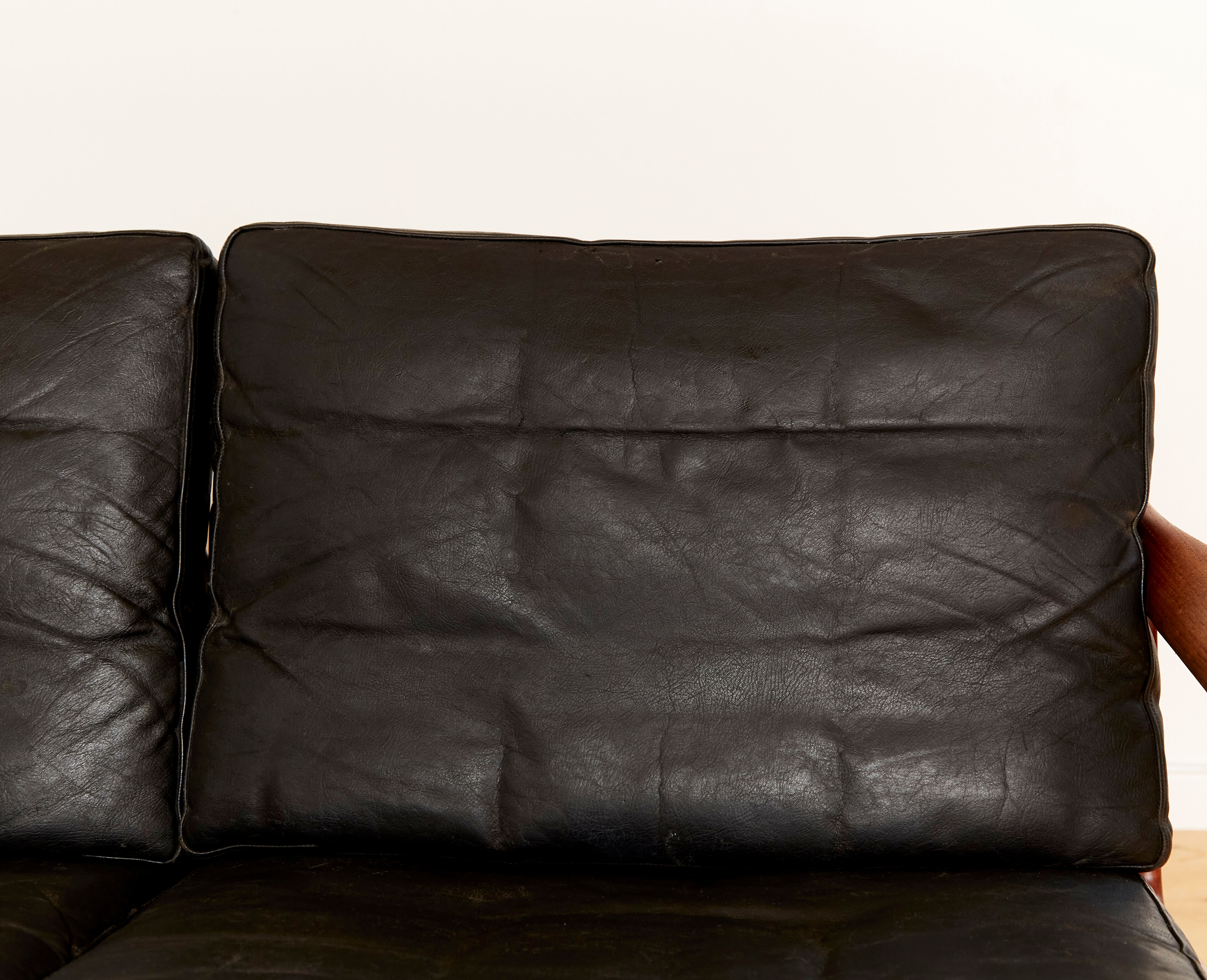 llum Wikkelsø Sofa for Niels Eilersen