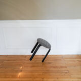 Tabouret E60 d'Alvar Aalto édité par Artek