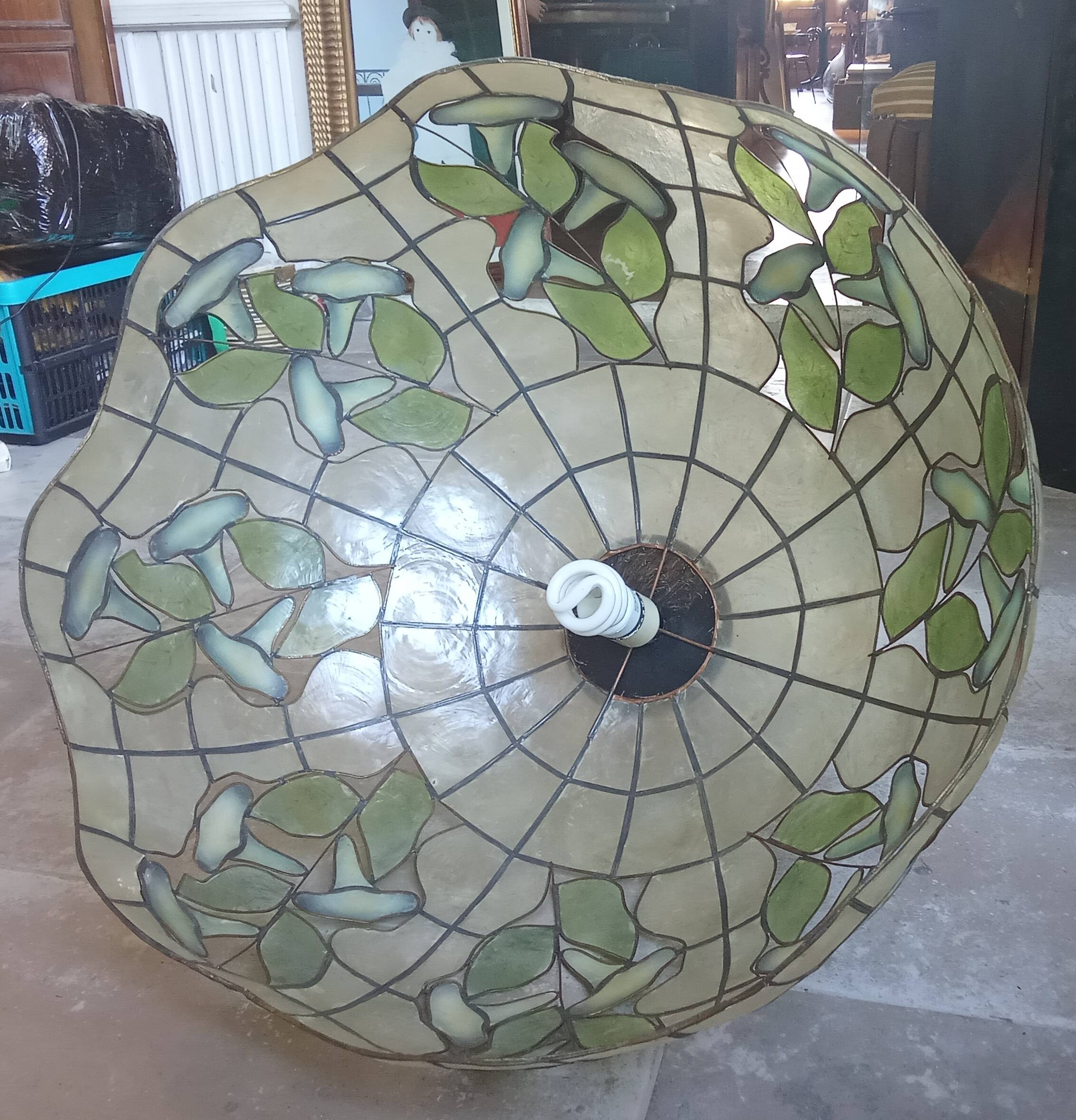 Ancienne suspension vitrail style Art Nouveau
