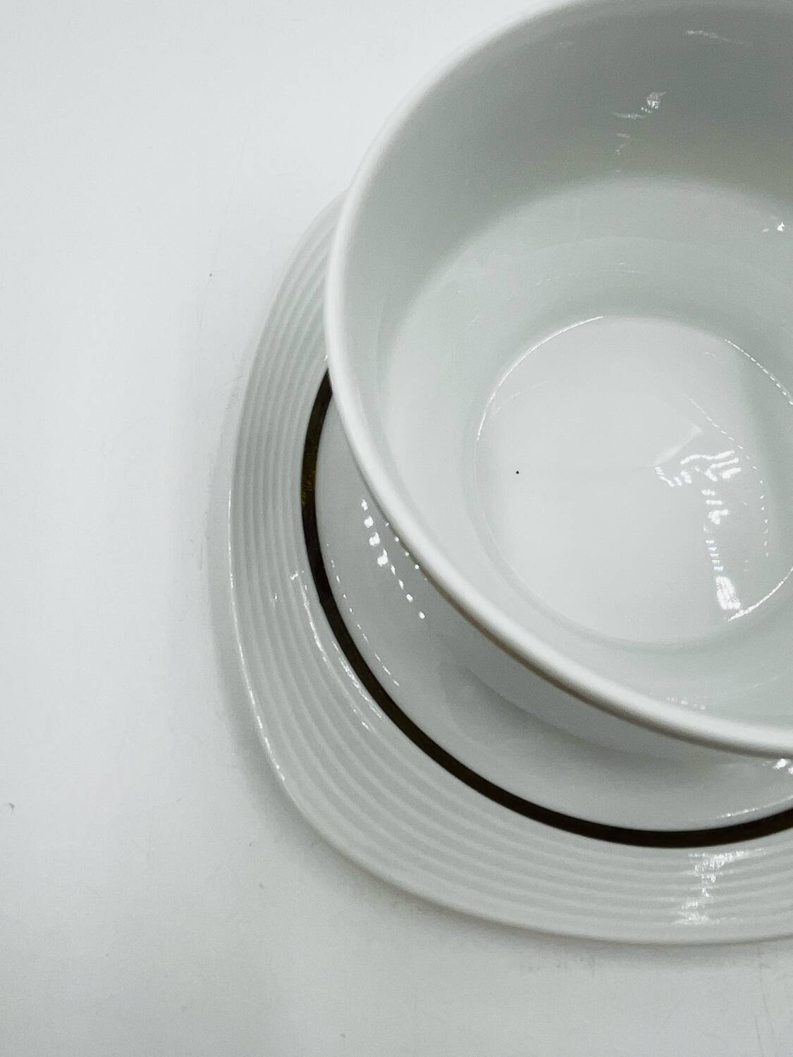 Arzberg gold thread sauce boat
