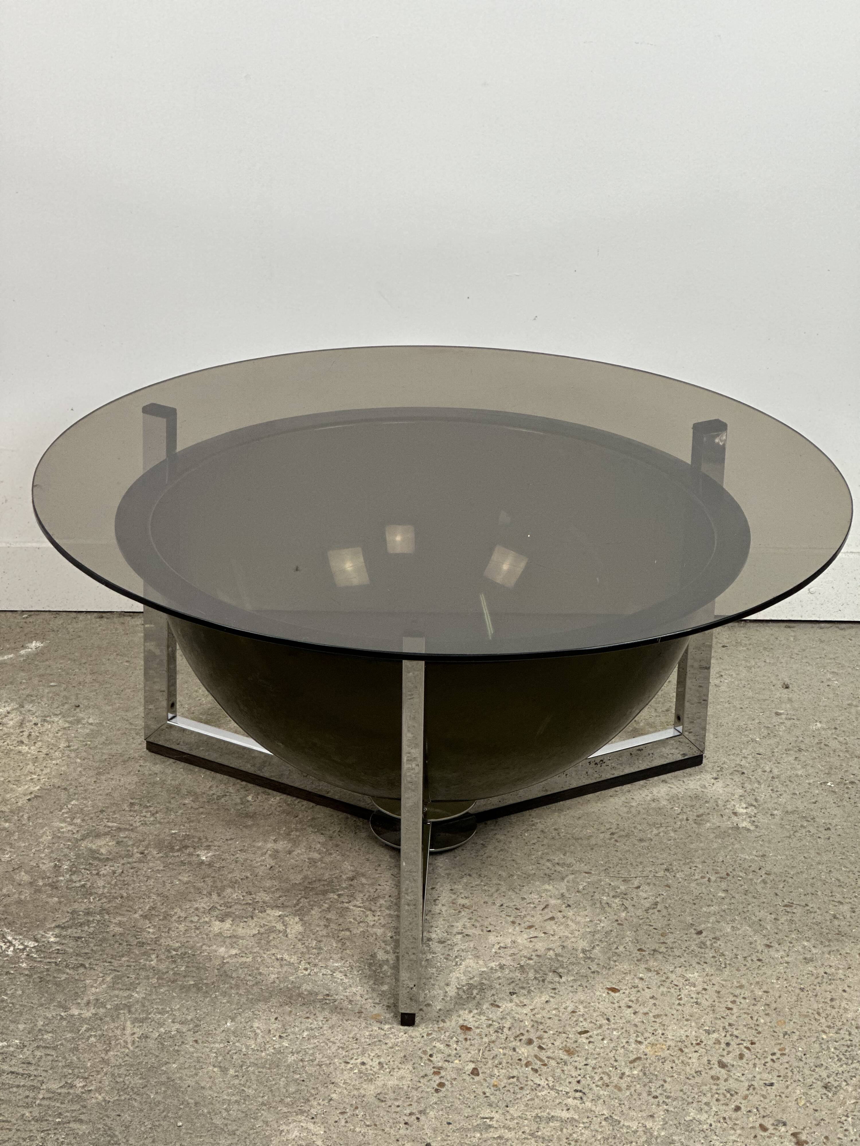 Table basse Space Age en aluminium et verre fumé, 1970