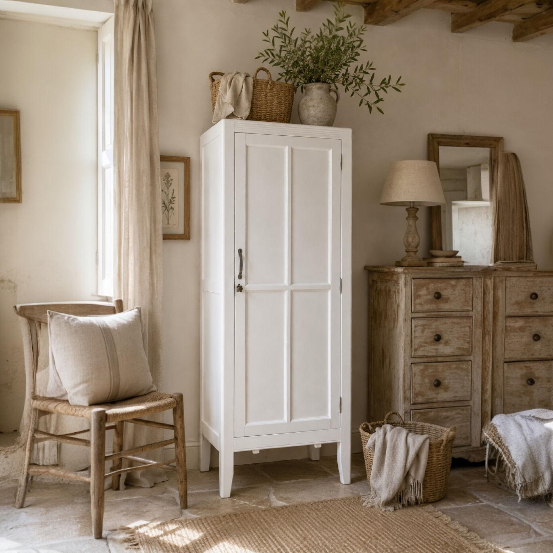 Armoire parisienne miniature ancienne