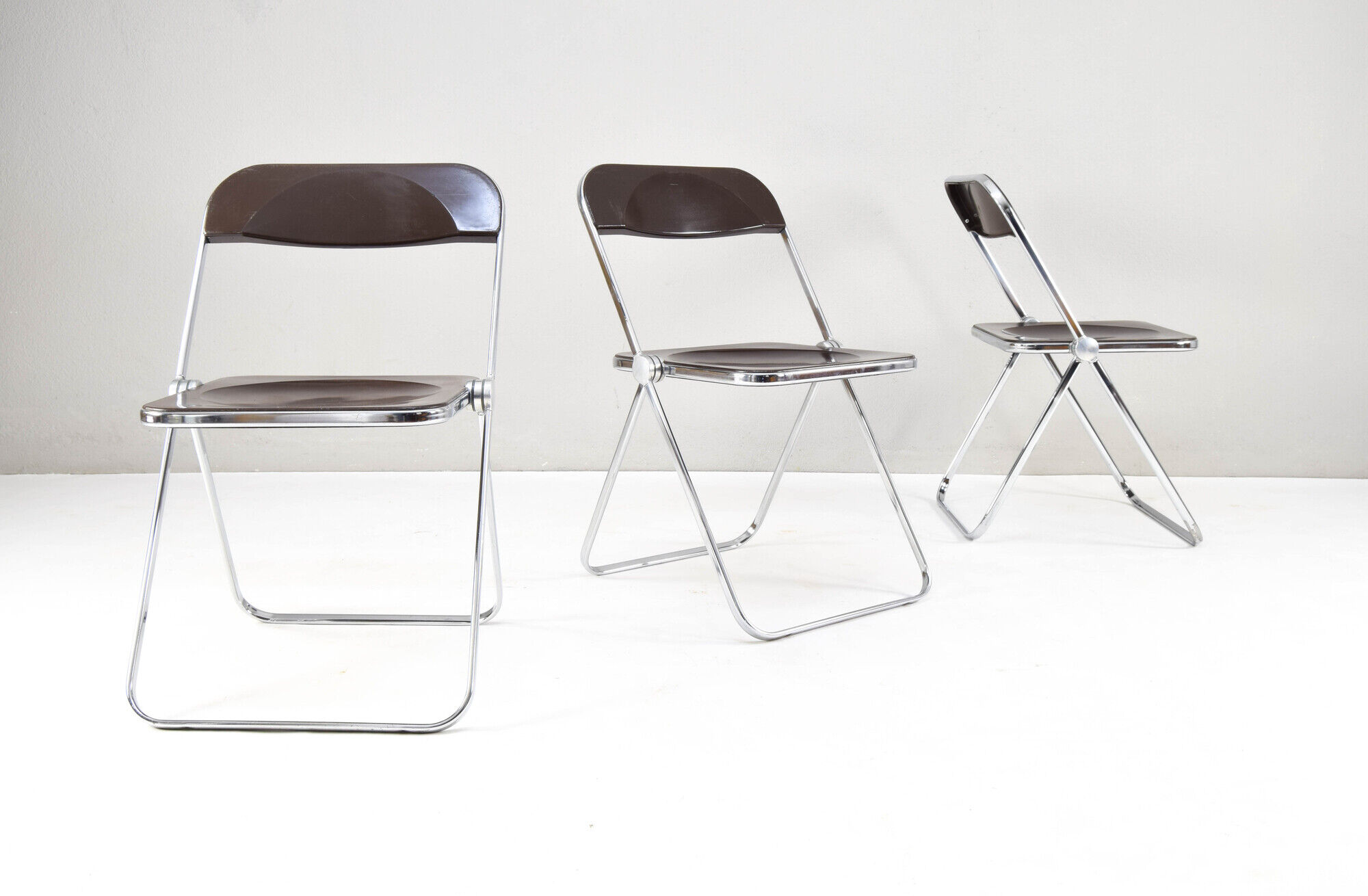 Plia folding chairs by Giancarlo Piretti to Castelli Italy 60s