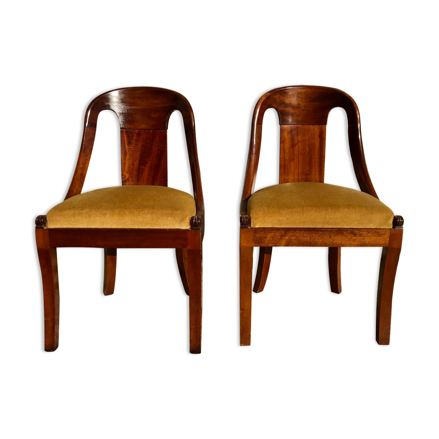 Paire de chaises à gondole de style restauration