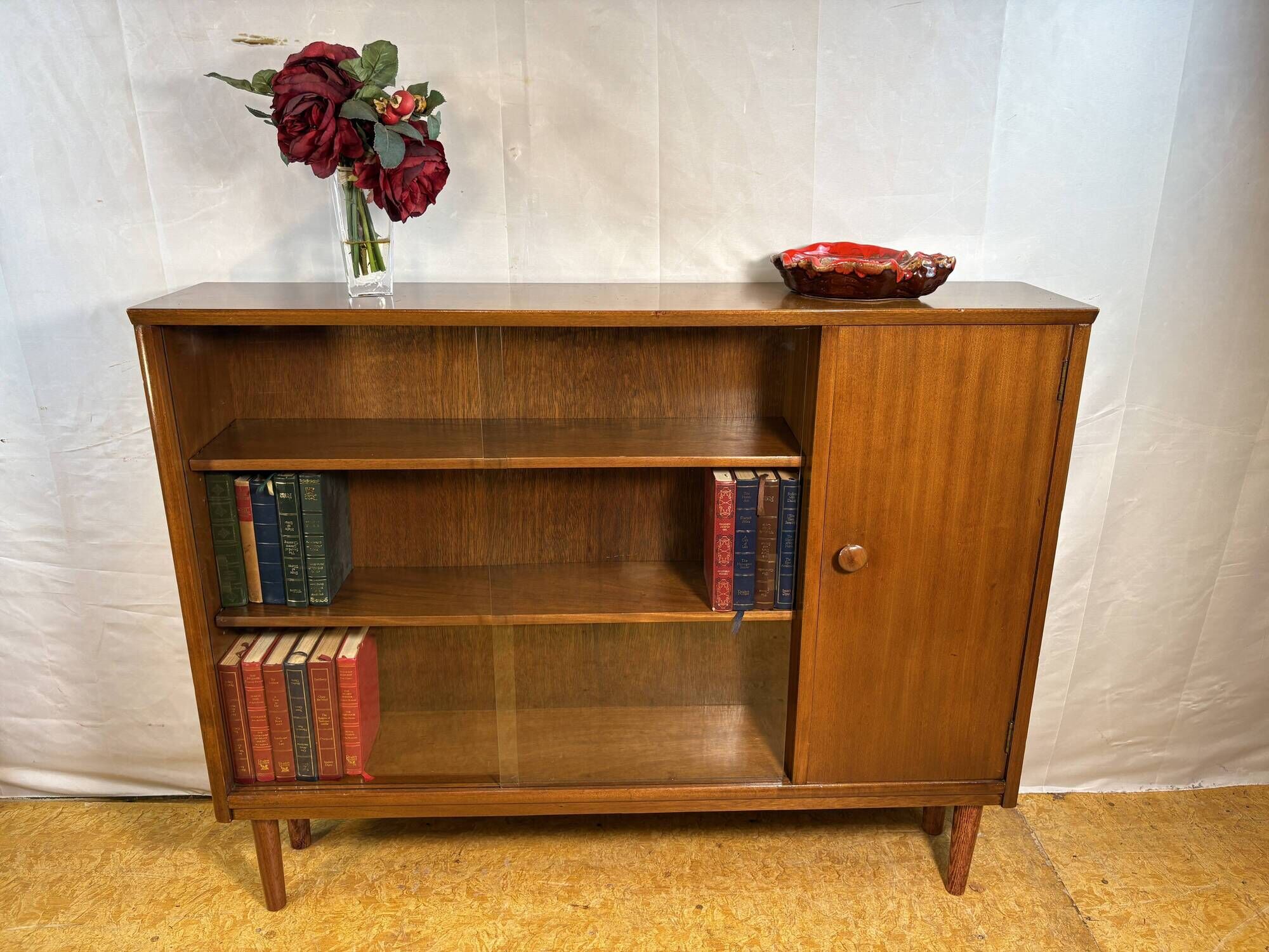 Mid-Century Retro Teak Bookcase Display Cabinet 1960  Elegant ScandinavianD