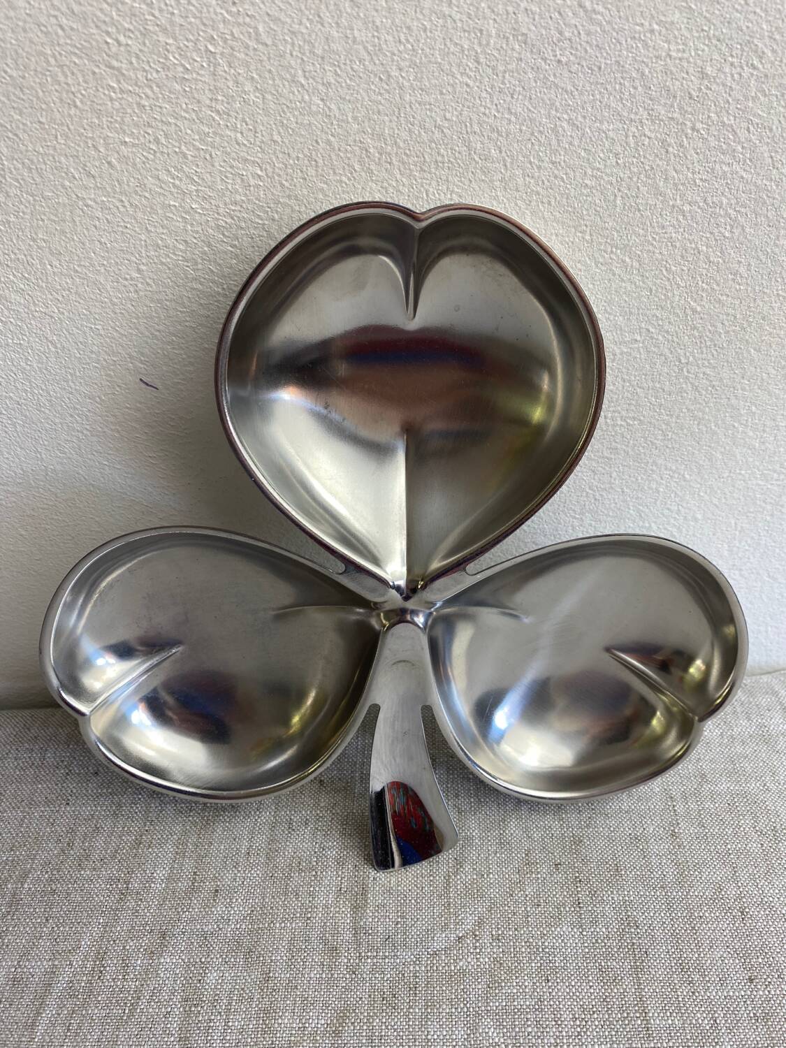 Stainless steel clover aperitif server