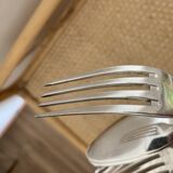 18-piece place setting set