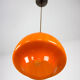 Suspension en verre orange du milieu du siècle