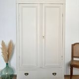 Armoire parisienne