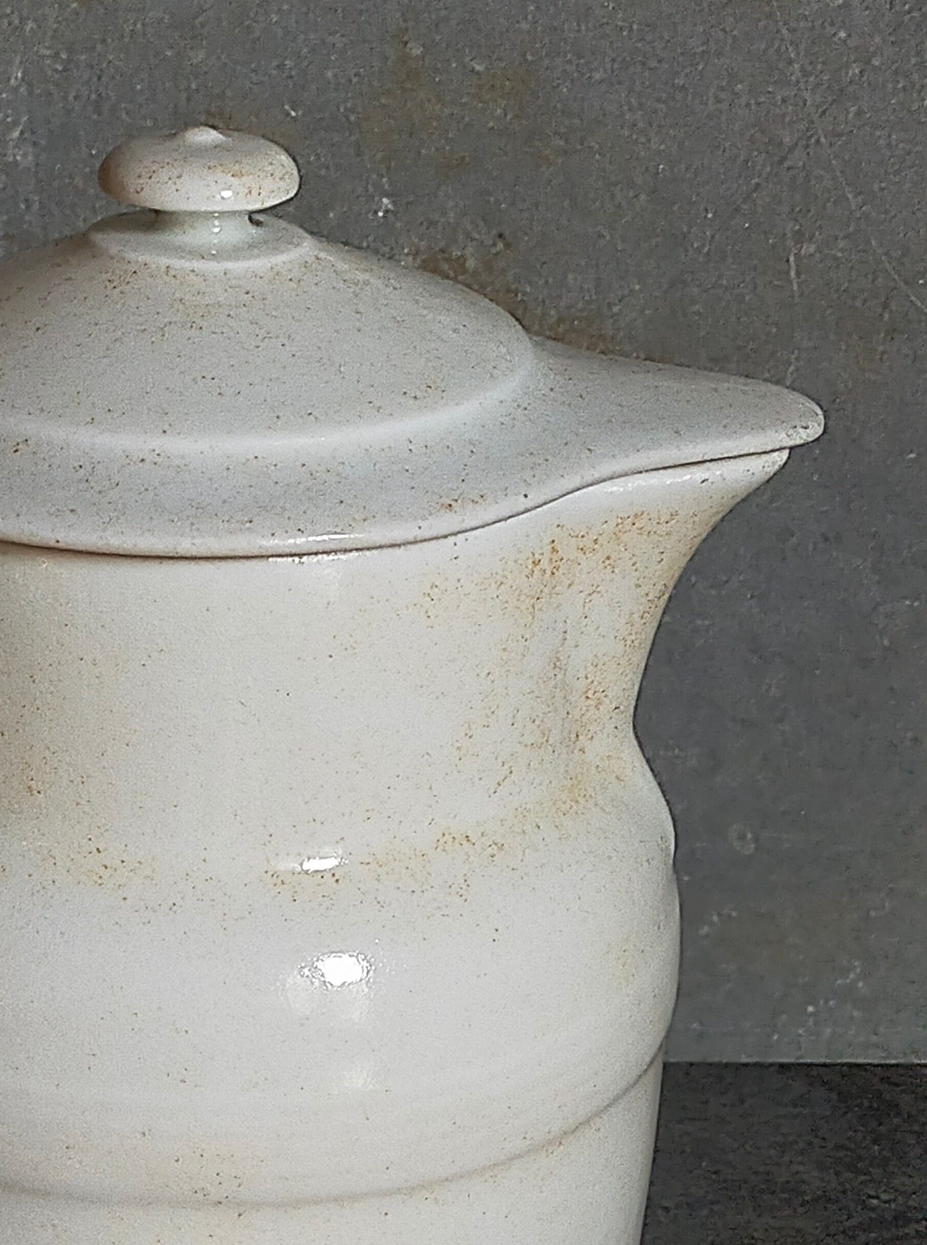 Covered pitcher in porcelain fire of Grigny XIXth stamped P.Precious