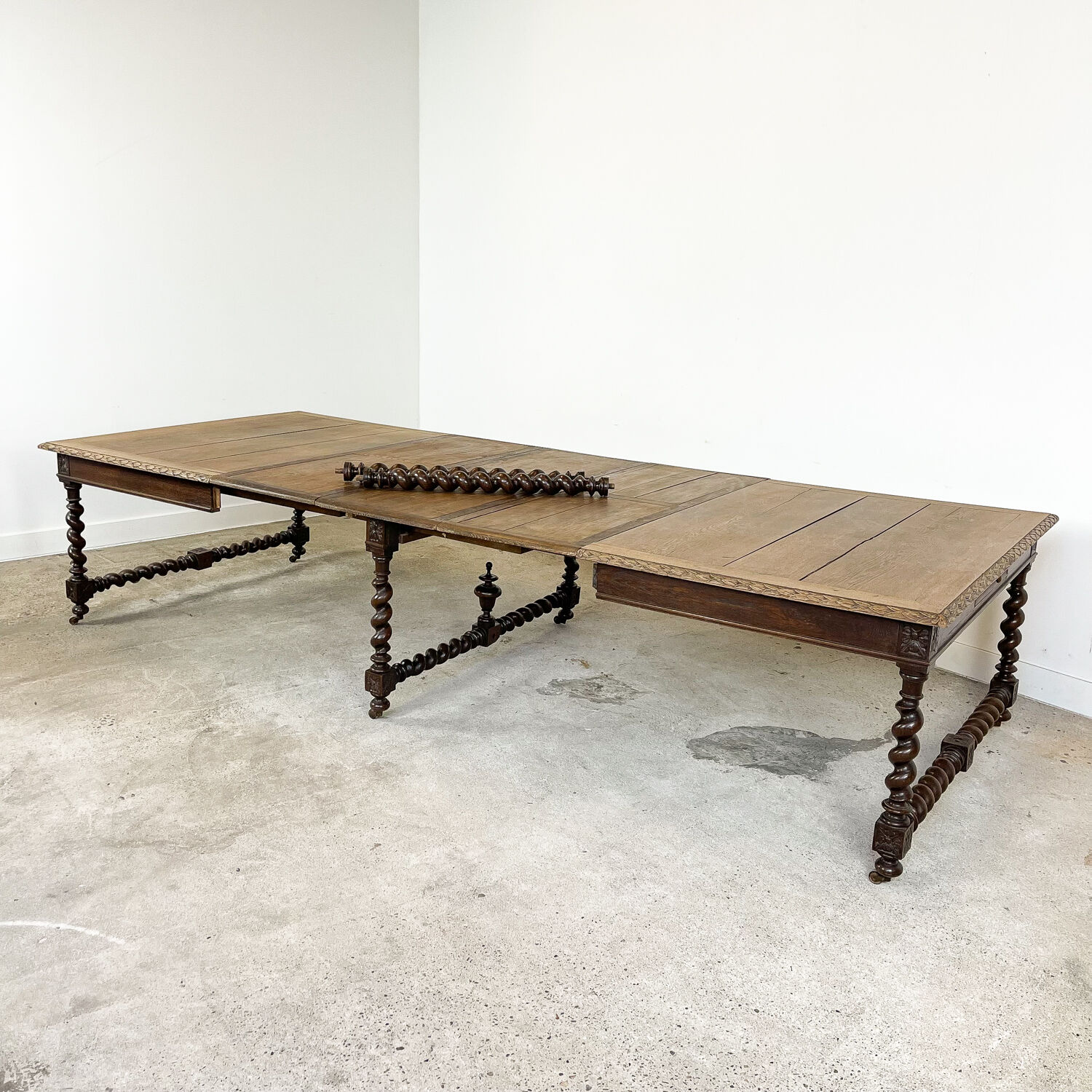 French antique extendable table 350cm Louis XIII barley twist