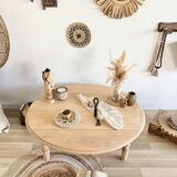 Folding coffee table