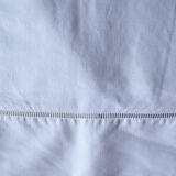Drap ancien metis brodé main
