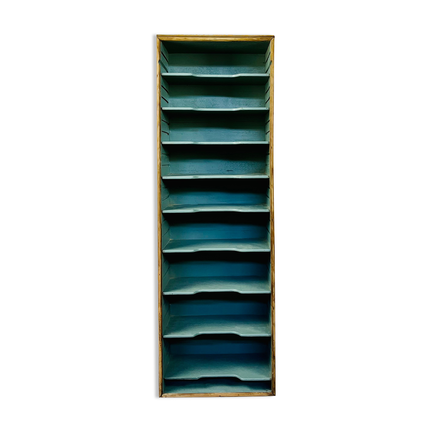 Small piece of furniture with lockers