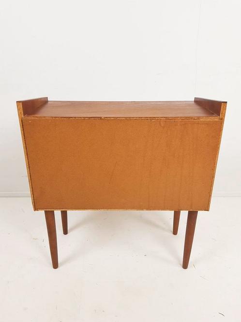 Dresser Danish bedside table