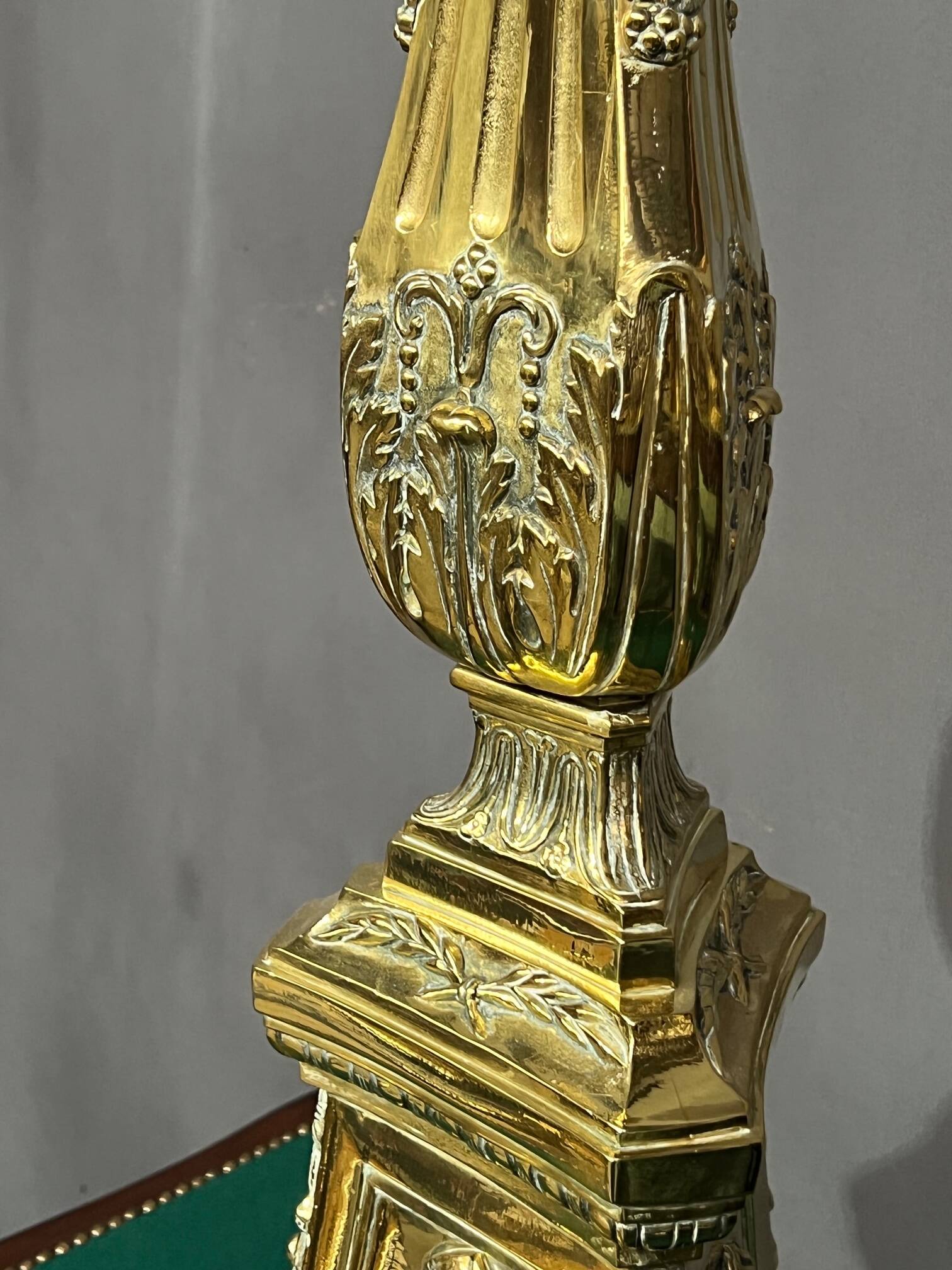 Large floor candlestick in solid bronze.