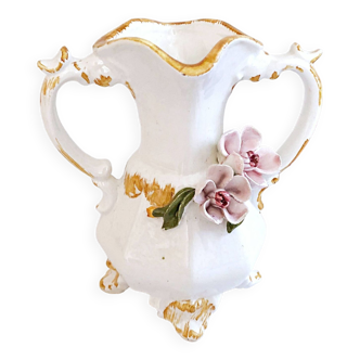 Vase faïence forme amphore à barbotine florale BASSANO Italie