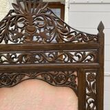 Screen with silk