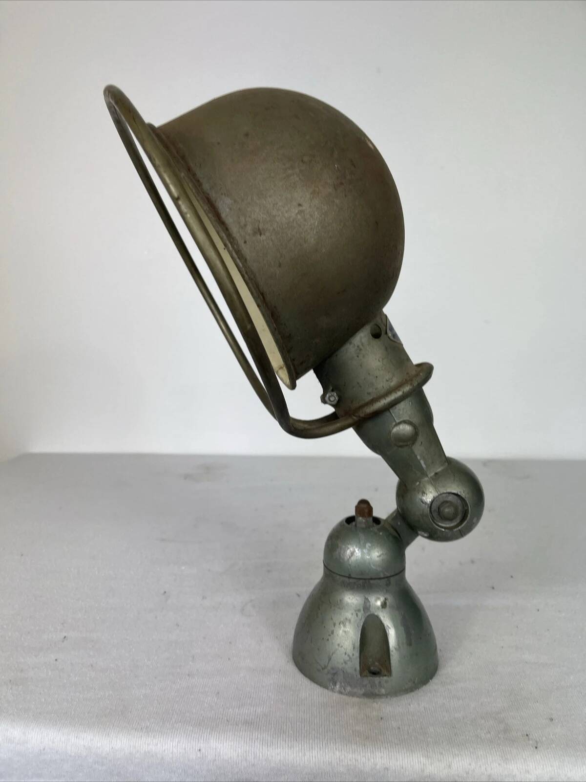 Jielde green vespa wall light