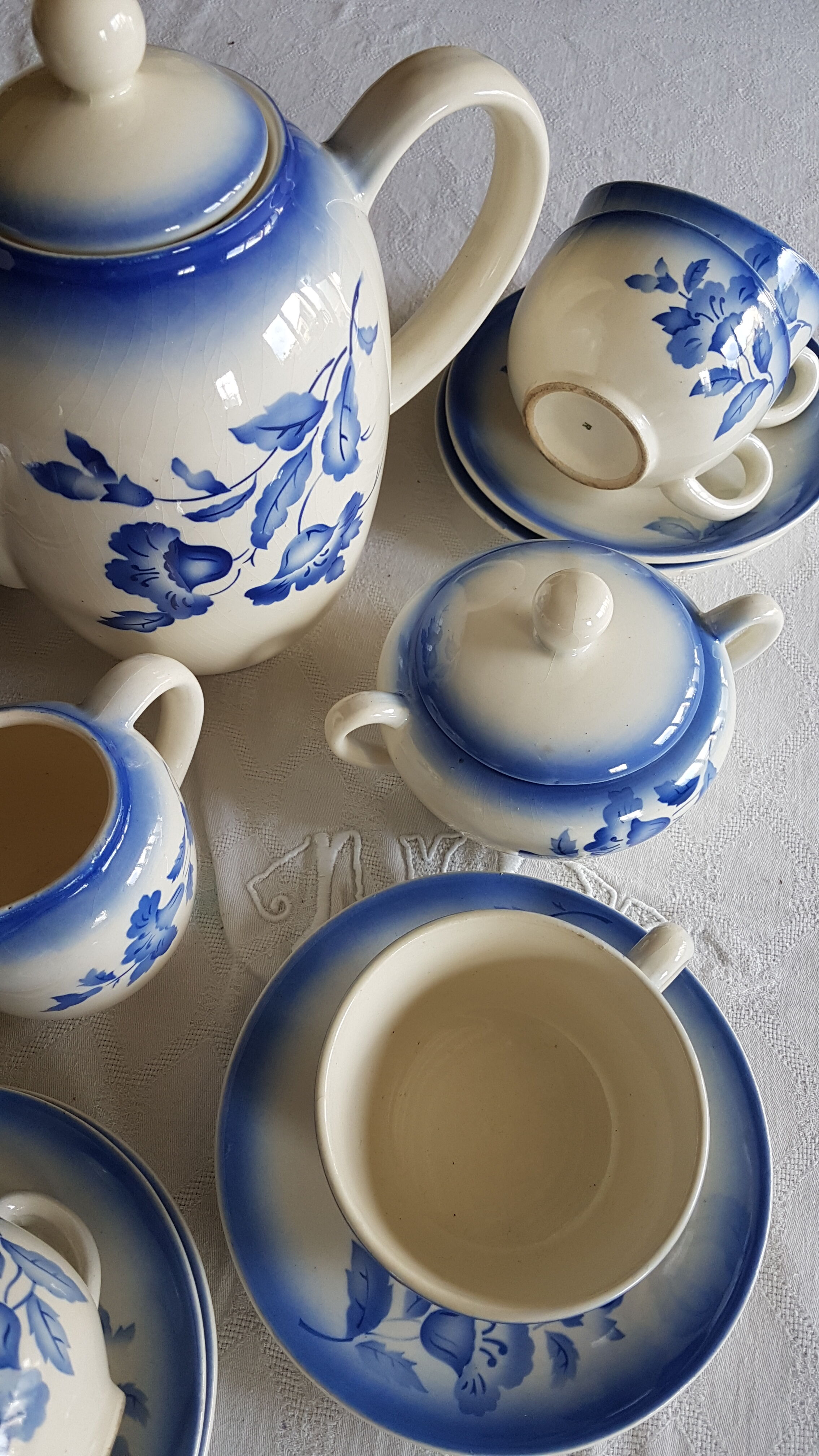 Flower decorated earthenware coffee service