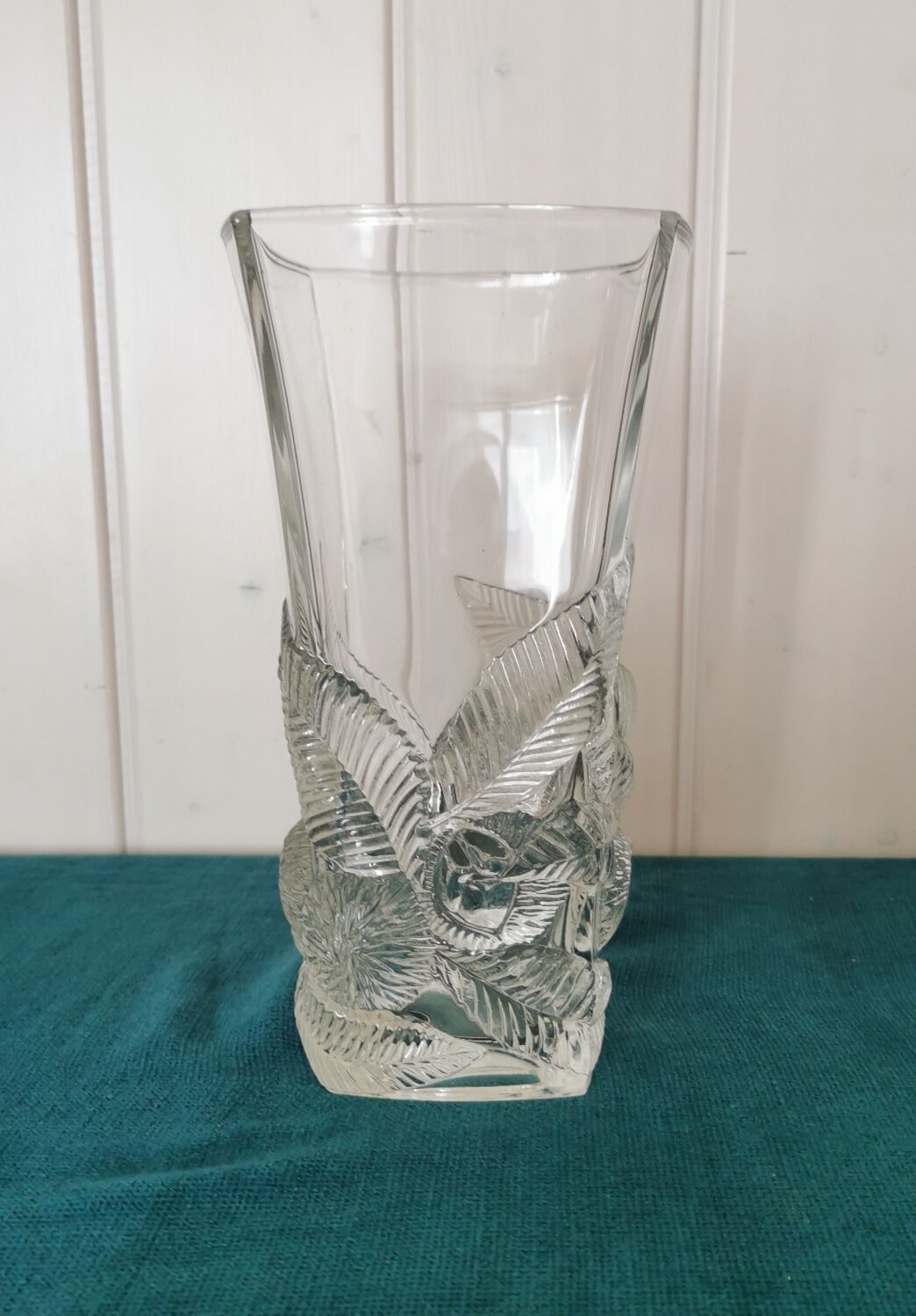 Chiseled glass vase