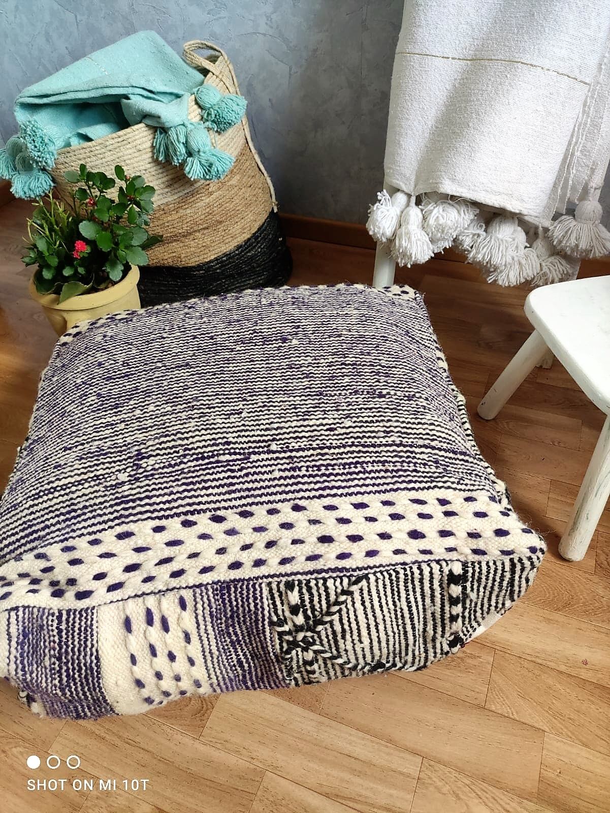 Berber pouf boujad oldschool 60cm by 60cm by 25cm