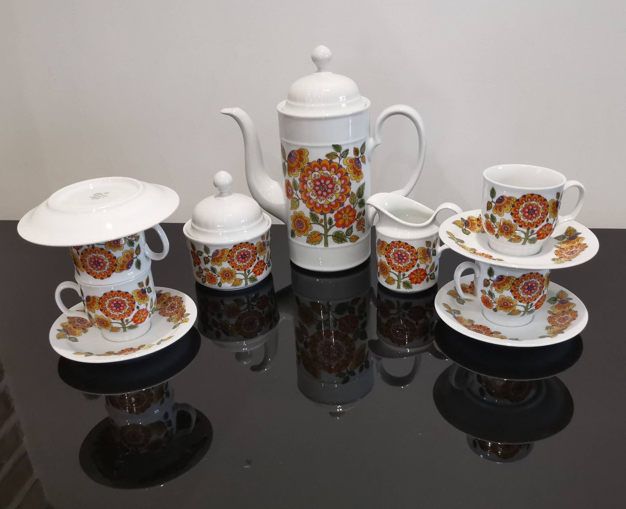 Porcelain coffee service Model Regina Bavaria Germany Vintage70'S