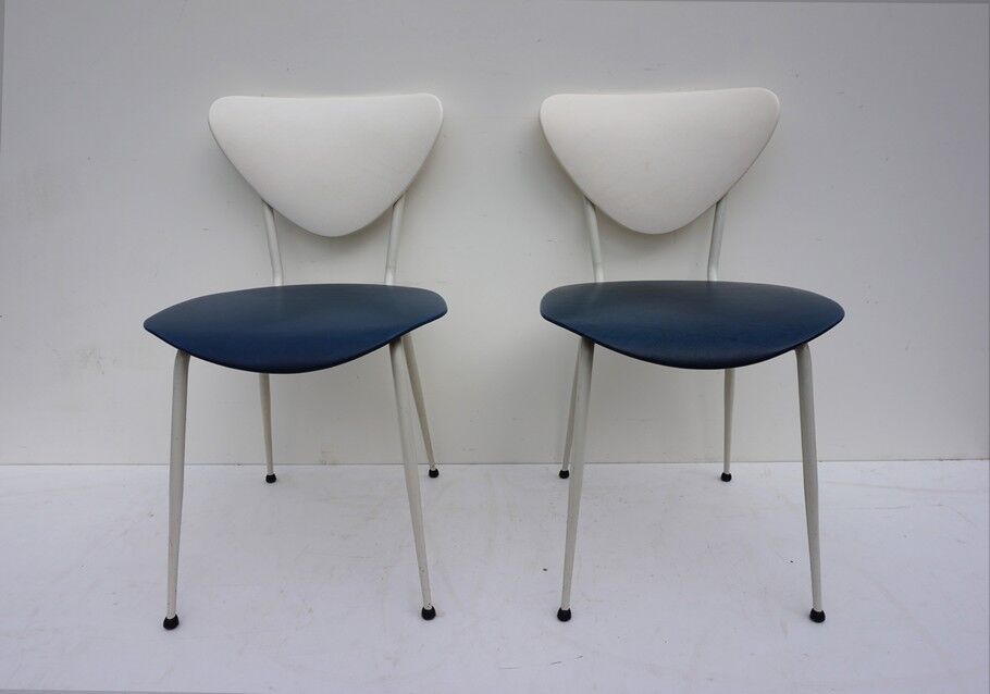 Set of 2 retro skai dining chairs in blue and white