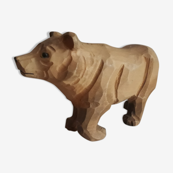 Ours en bois sculpté