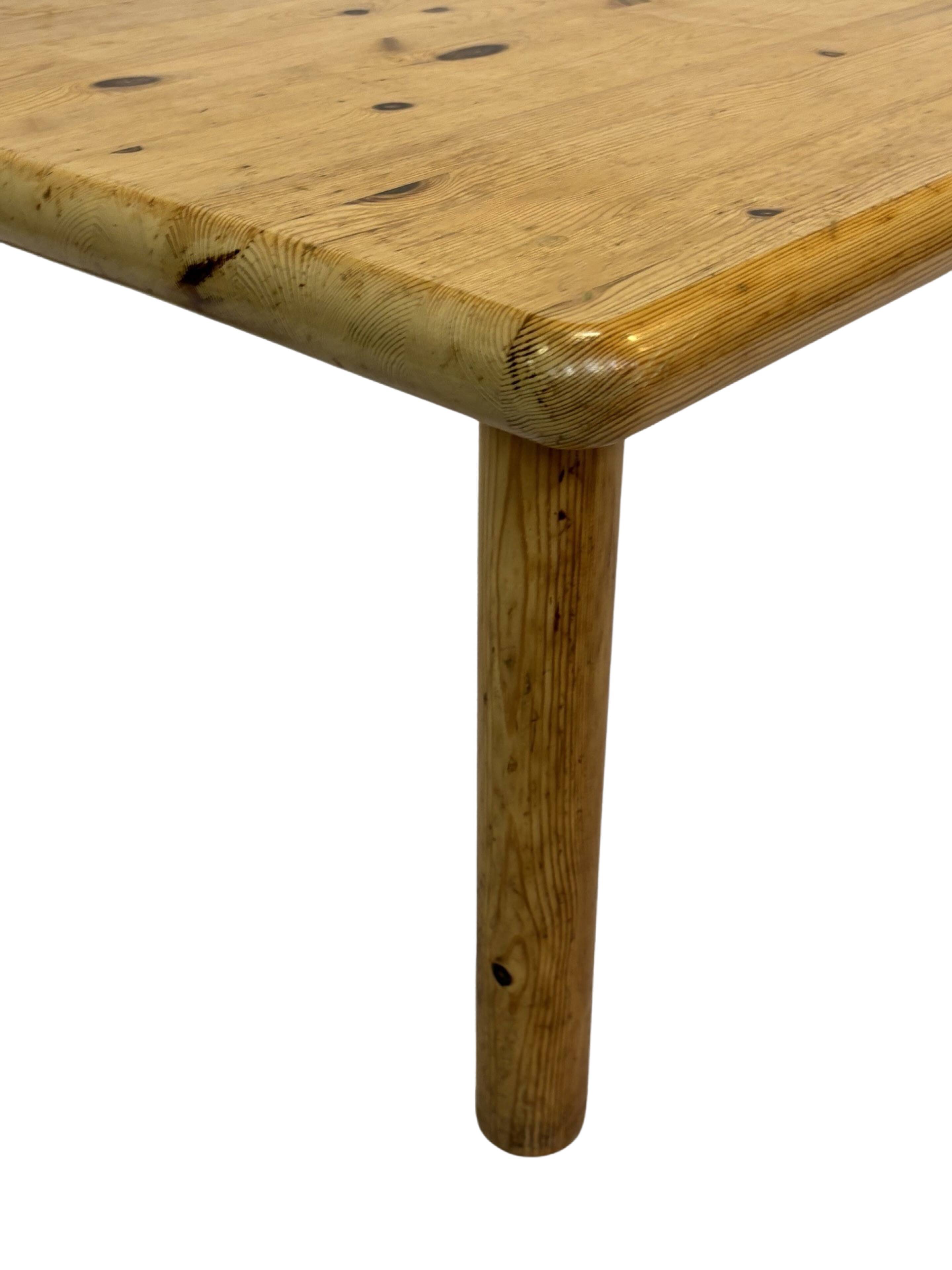 Vintage coffee table in pine 70s minimalist design