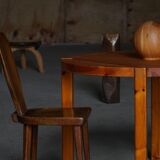 Mid-century Danish round dining table in solid pine, 1970s.