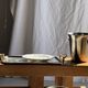 Très grand plateau vintage en métal argenté à anses dorées L47 L36,5 H5
