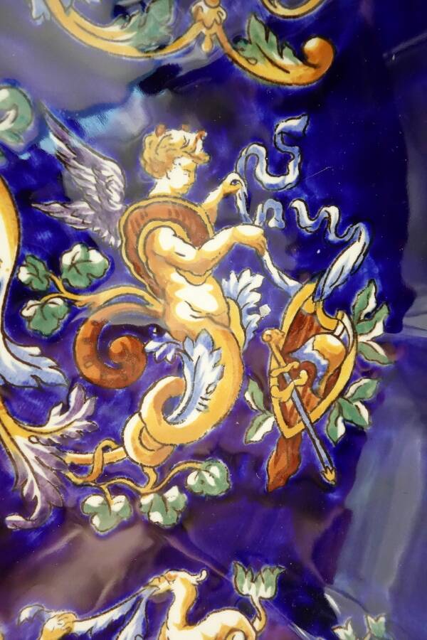 Melonniere faience Gien Renaissance decor blue background