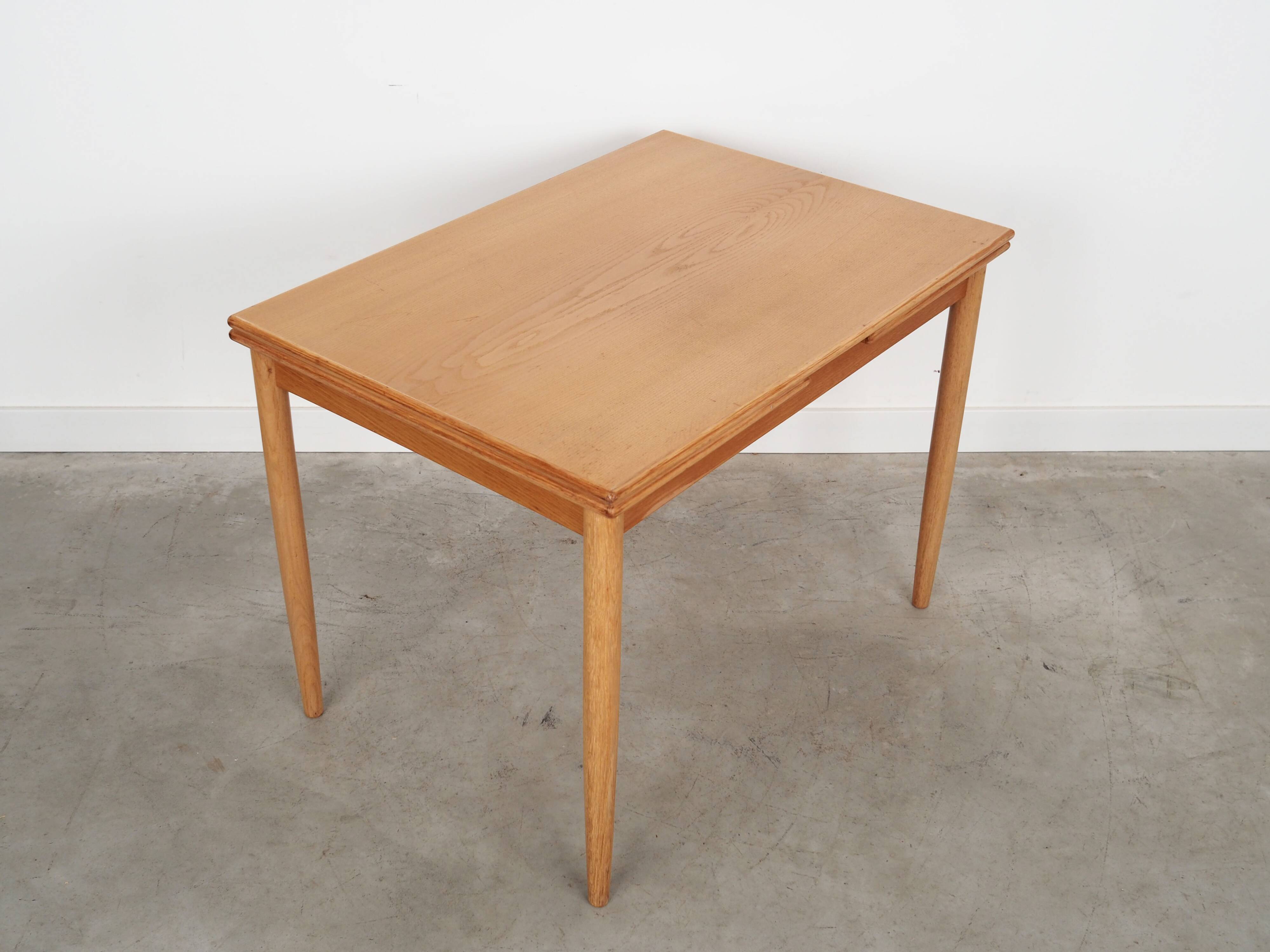 Ash table, Danish design, 1980s, production: Denmark