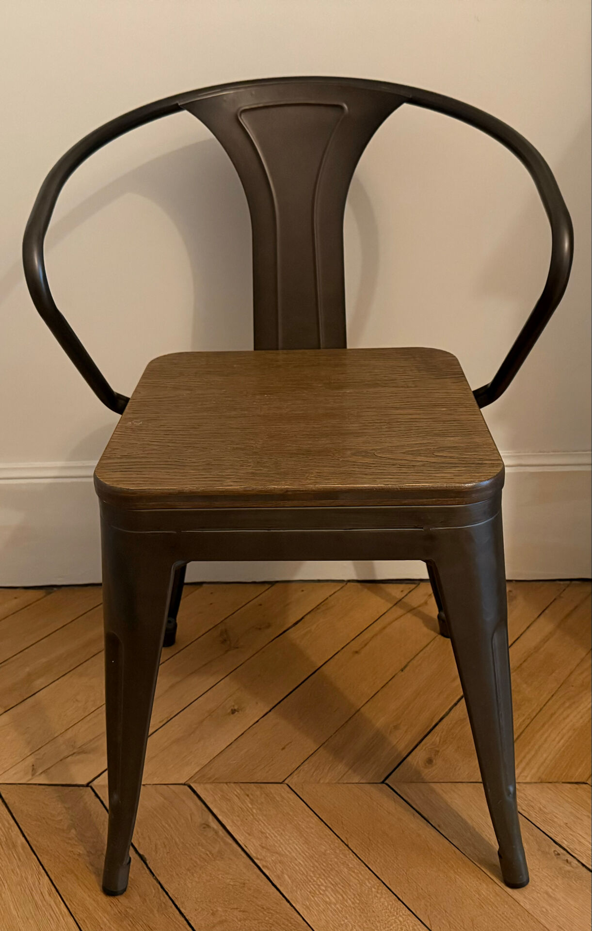Dining table and 4 chairs