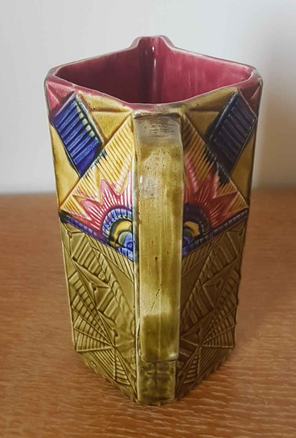 Pitcher in dabbling from the onnaing earthenware factory