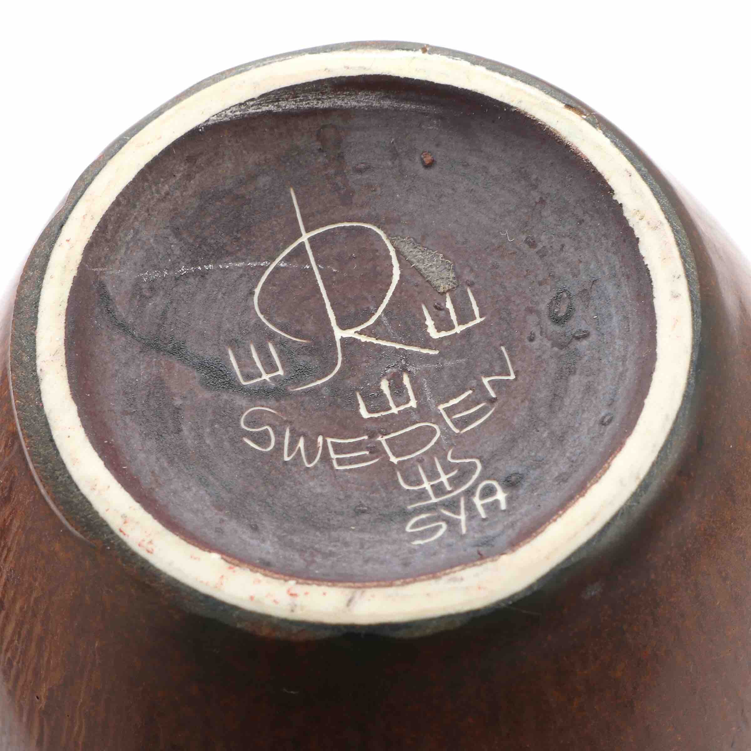 Carl-Harry St-lhane: Three sandstone vases decorated with brownish glaze