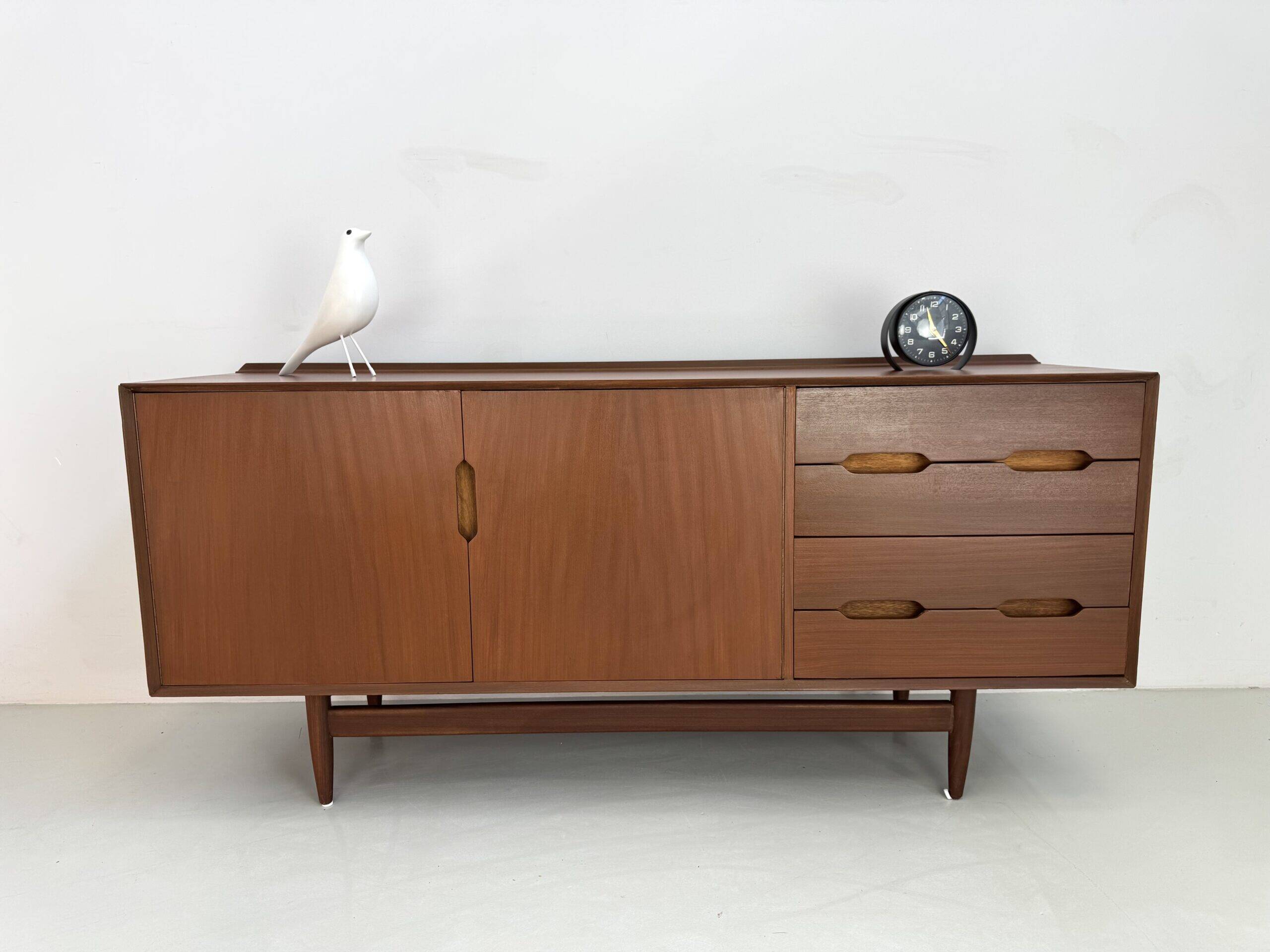 Buffet vintage Younger