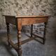 Table d'écriture française ancienne en noyer, bureau du XVIIIe siècle avec tiroir, vers 1750–1800