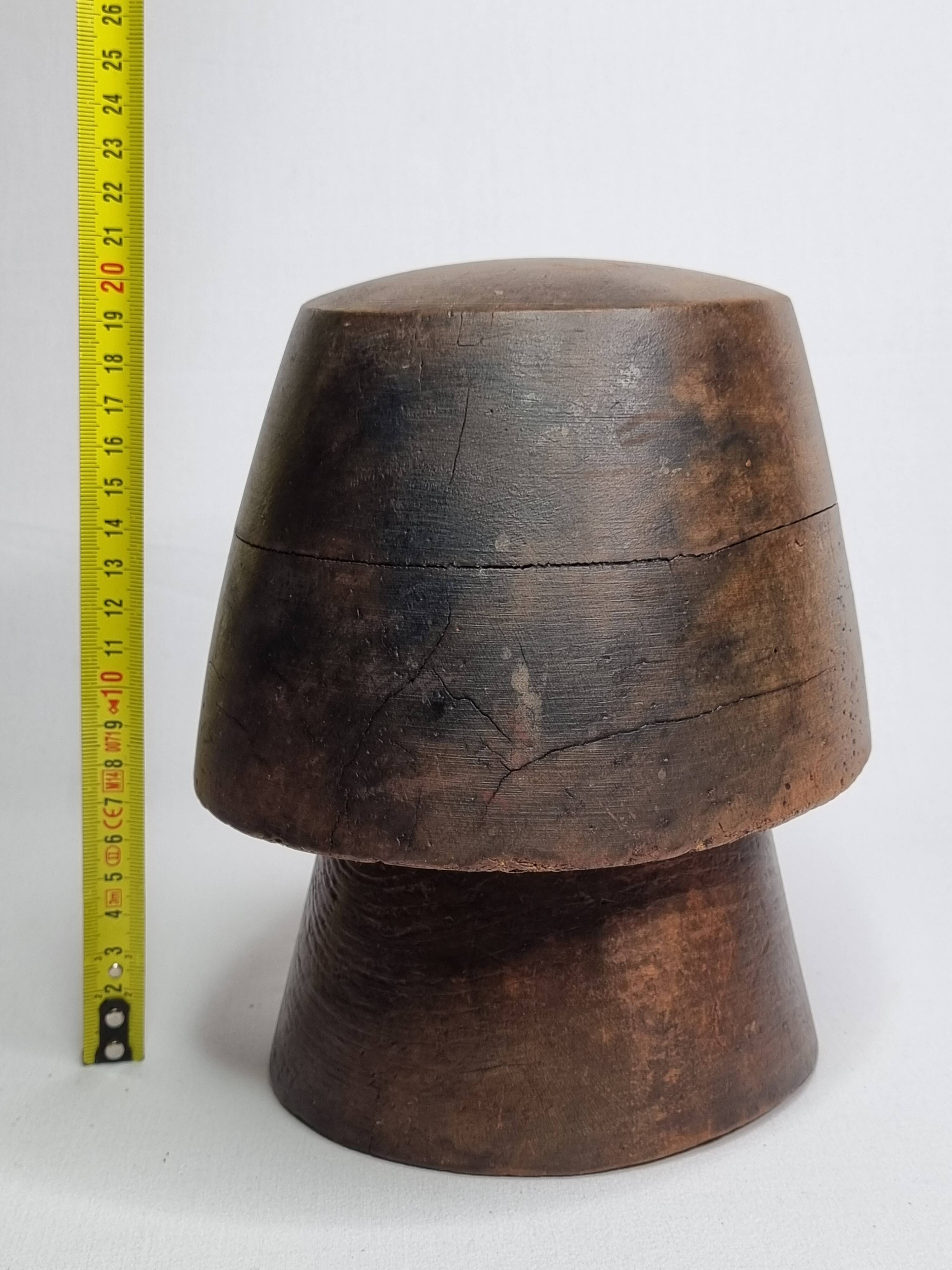 Hat form on solid wood stand, 1900s period