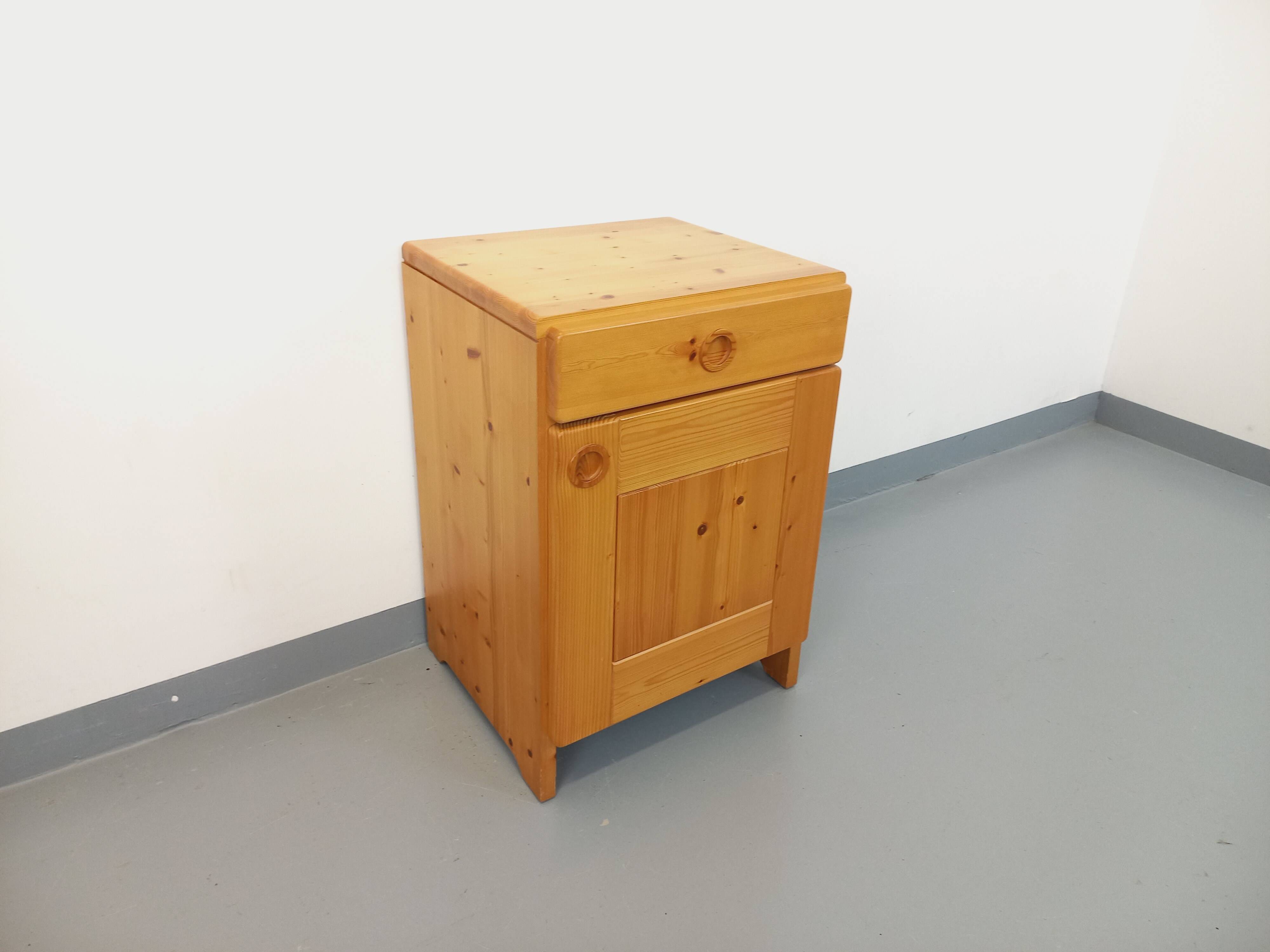 selected by Charlotte Perriand Les Arcs vintage pine storage unit from the 60s and 70s