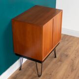 Armoire à disques rétro en teck des années 1960 sur pieds en épingle à cheveux
