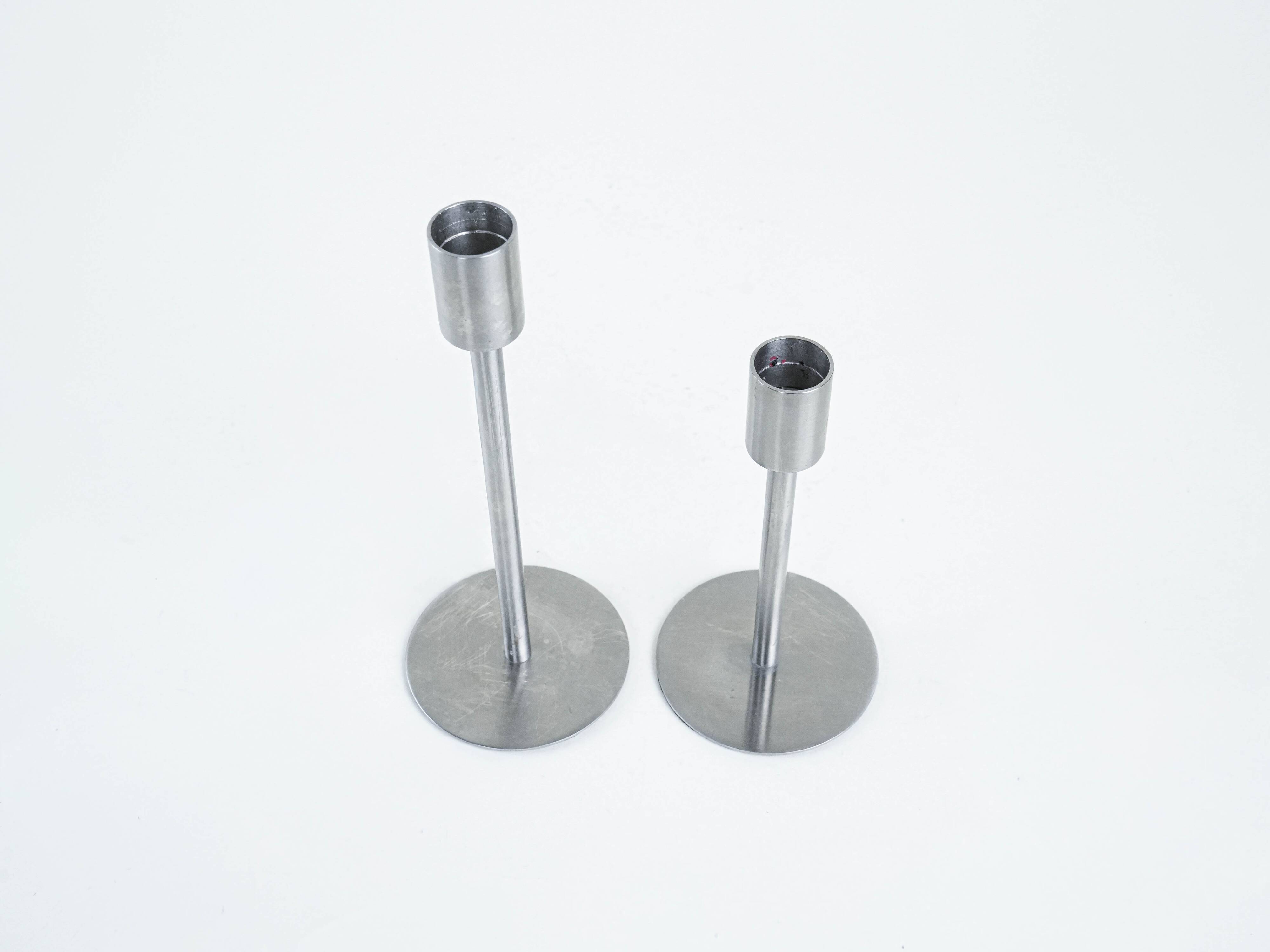 Ensemble de candélabres en métal, design danois, années 1970, fabriqué au Danemark.